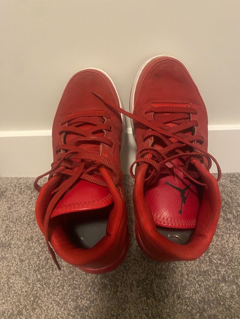 Nike Red and White Low-Top Sneakers - Picture 2 of 4